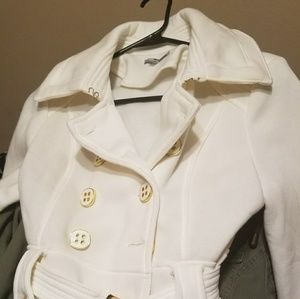 Cream pea like coat cotton material